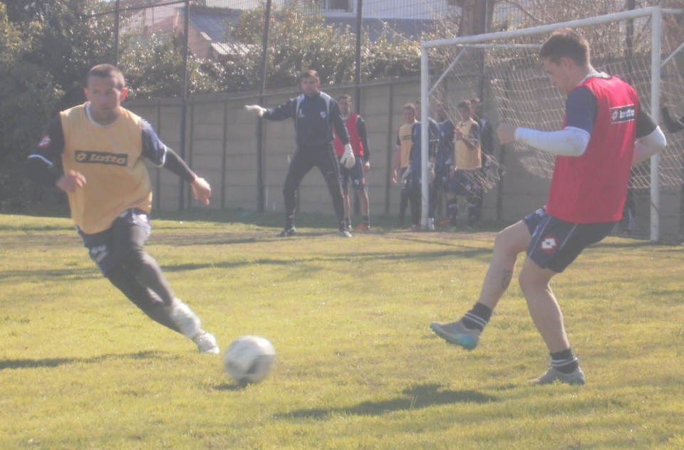 QUILMES . / Entrenó definición y realizó tareas tácticas