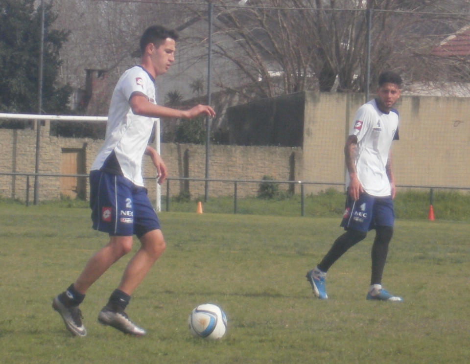 QUILMES A.C. / Trabajos técnicos y tácticos con otra incorporación