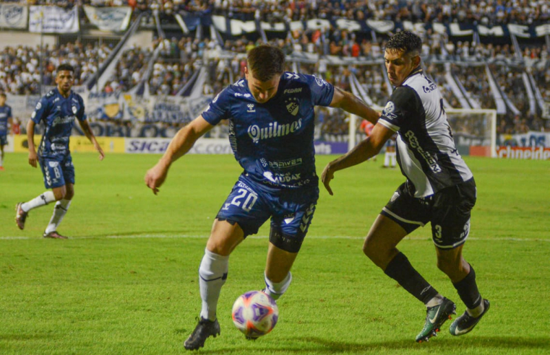 QUILMES A.C. Quilmes gan ante Chaco For Ever